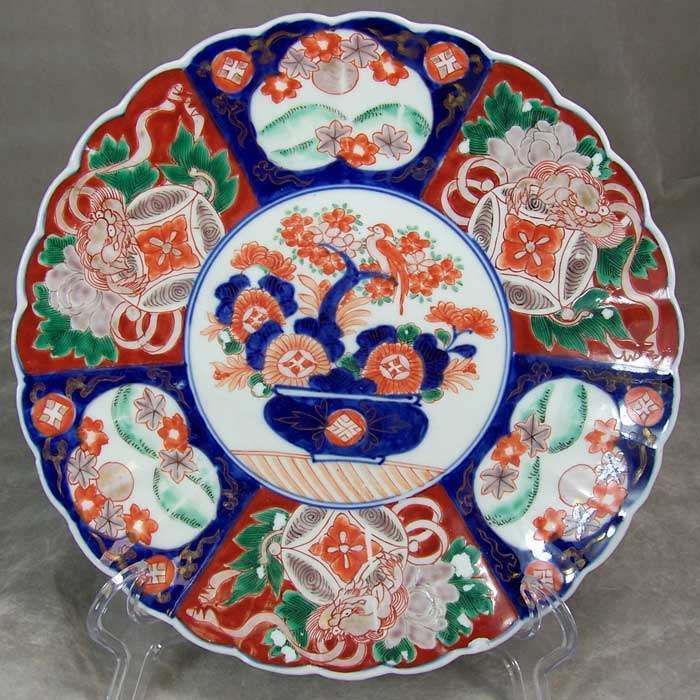 Japan IMARI Porcelain Scallped Charger Dragon 19th Cent  