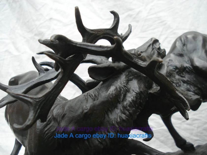 Bronze statue sculpture Deer fighting violent temper  