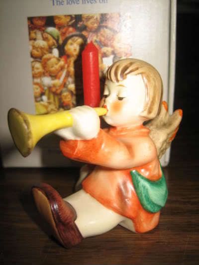 HUMMEL 1/40/0 ANGEL JOYOUS NEWS W/TRUMPET CANDLE MIB  