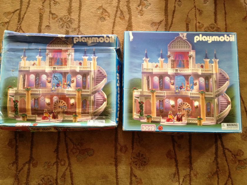TWO NEW 3019 PLAYMOBIL FAIRY TALE CASTLES CUSTOM COLLECTOR RETIRED 