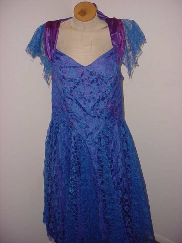 VINTAGE BLUE LACE COCKTAIL DRESS SIZE 14  