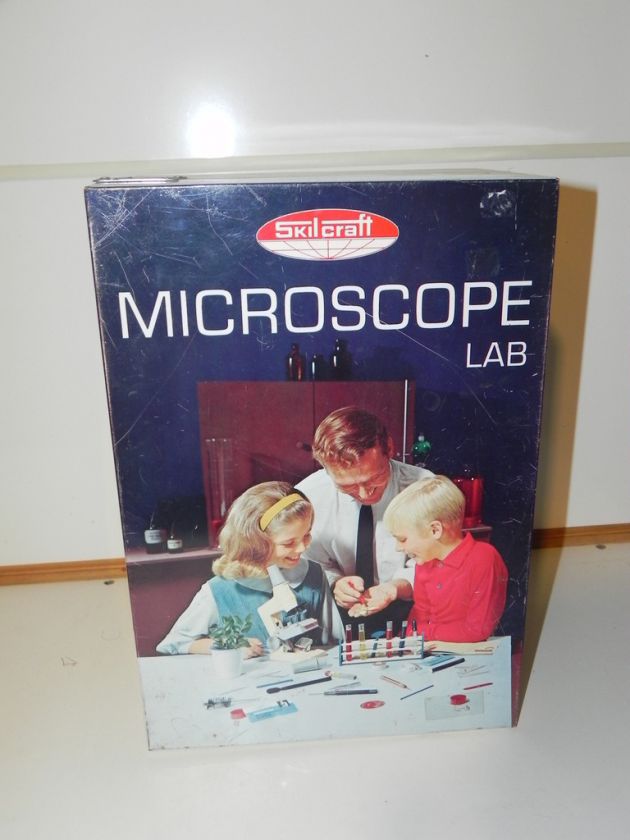   1969 Microscope lab Comes in original tin Case It is used  