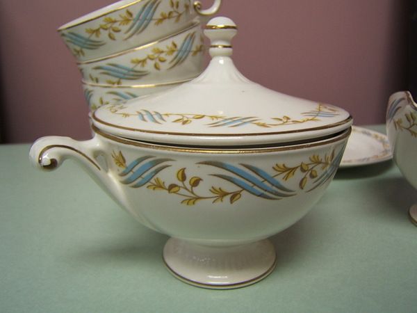 Harmony House Arlington China 8 pieces cups cream sug  