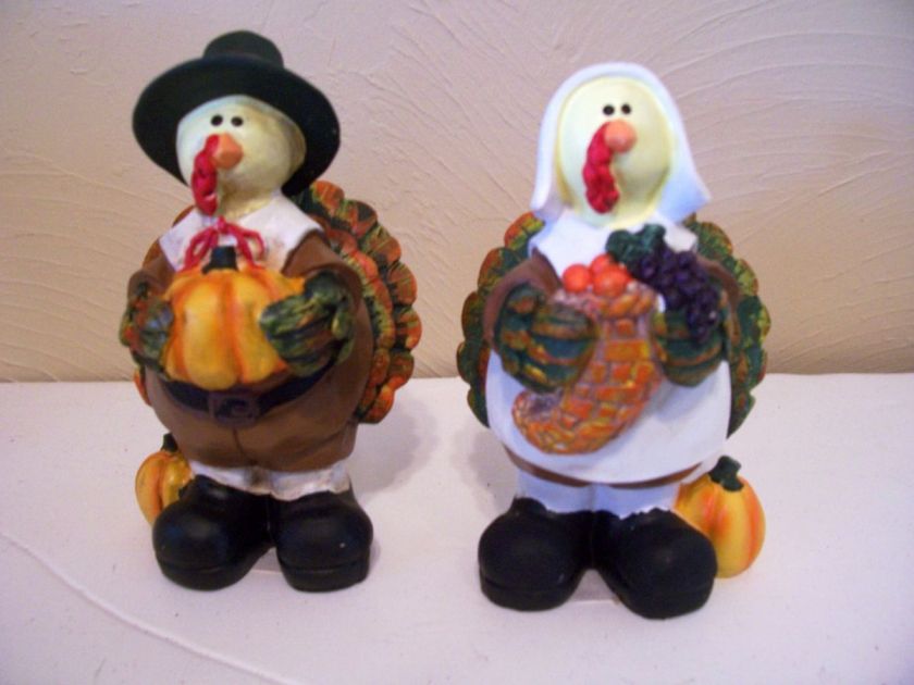   PILGRIM COUPLE FIGURINES THANKSGIVING DECORATION AUTUMN FALL PUMPKI