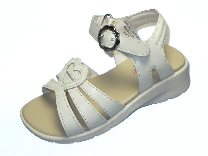 Mootsies Tootsies LIL EMELY White Sandal Girls 6 W Wide  