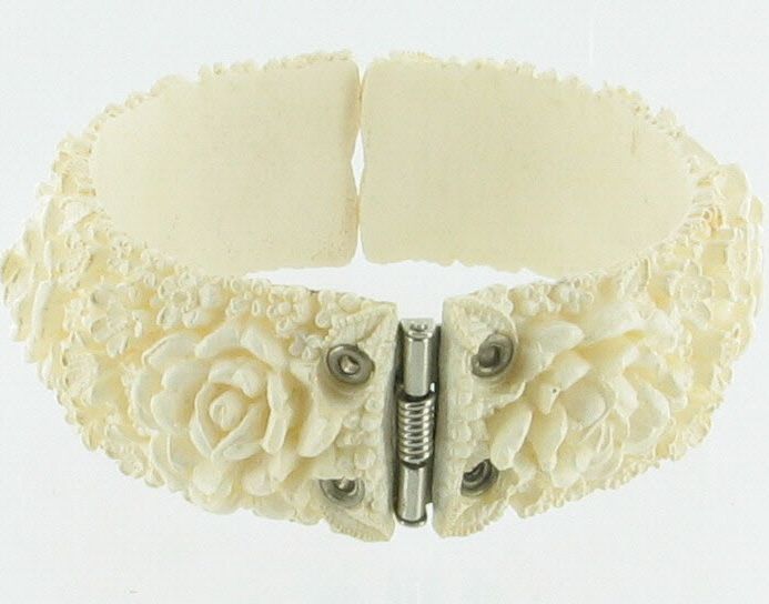 VINTAGE CLAMPER BRACELET WHITE ROSES AND FLOWERS  