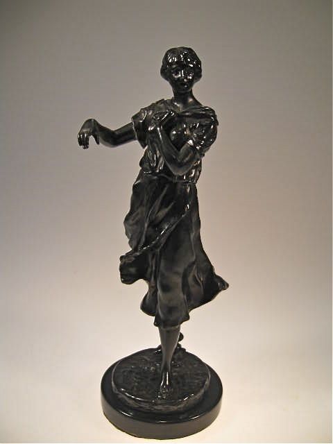 MAX LINDENBERG BRONZE SCULPTURE YOUNG MAIDEN c.1900  