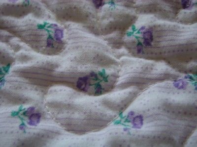 LOVELY LAVENDER VALENTINE ROSE VERMICELLI QUILTED LILAC VINTAGE THROW 