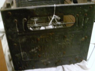 VINTAGE MITCHELL WOOD AND METAL MILK DAIRY CRATE  