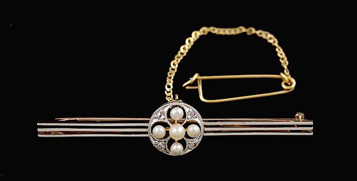   1900s PLATINUM 14K GOLD DIAMOND PEARL BAR PIN W/ SAFETY CHAIN  