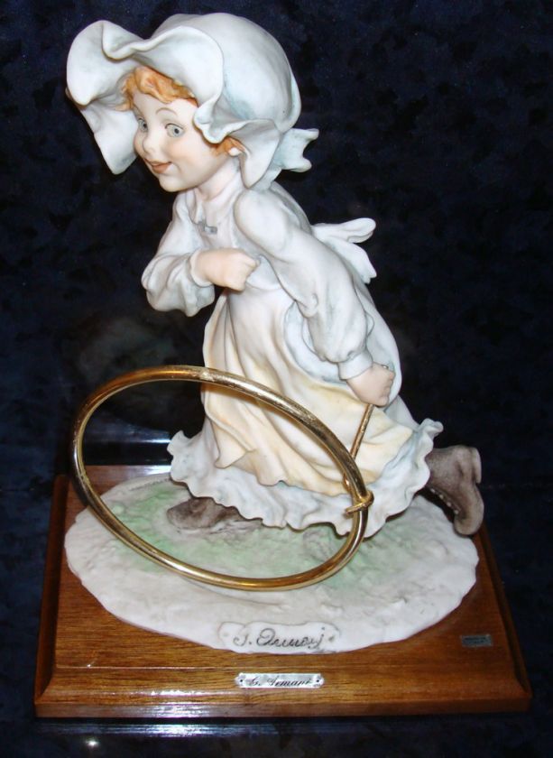 1982 CAPODIMONTE GIUSEPPE ARMANI Girl w/ Hoop Toy FIGURINE Statue 