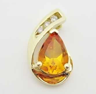 10k yellow gold round Diamonds and pear shape Citrine pendant 1.6 