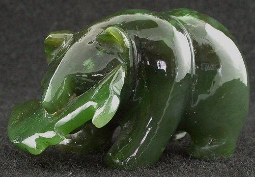 335 Carat CARVED BRITISH COLUMBIAN JADE BEAR w/ FISH  