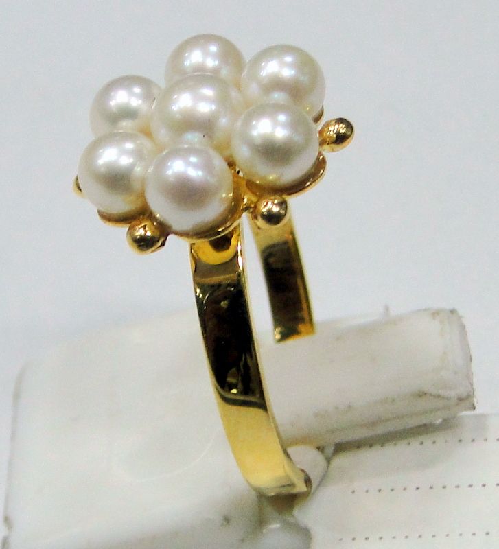 Vintage 14 K solid gold pearls Ring jewelry  