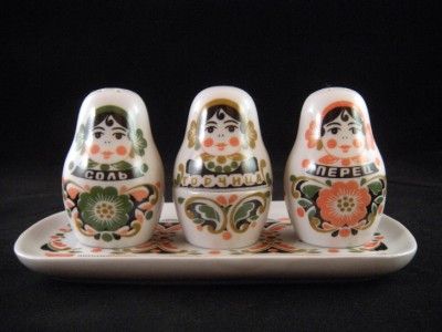 VINTAGE RUSSIAN CERAMIC NESTING DOLL MATRYOSHKA MUSTARD SALT PEPPER 