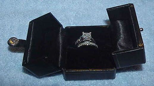 ct. tw. Diamond Centerpiece Wedding Set in 14K White Gold Size 8 