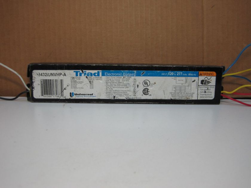 Universal Triad B432IUNVHP A Electronic Ballast for (4) F32T8 or 