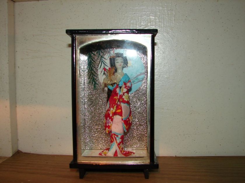 Vtg/Antique Japanese/Oriental Geisha Doll In Case  