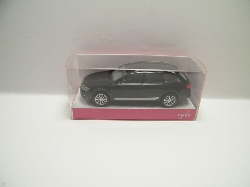 Herpa Audi A6 Allroad Black 23535 1/87th Scale  