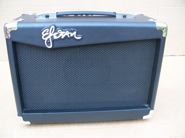 ESTEBAN G 10 GUITAR AMP ESTEBAN G10 PORTABLE SOUND AMPLIFIER  