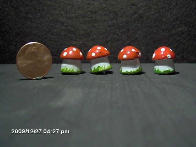 Vintage Mushroom Miniature Taiwan Republic of China  