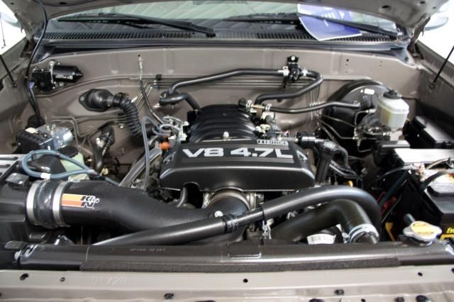 Toyota  Tundra DOUBLECAB V8 in Toyota   Motors