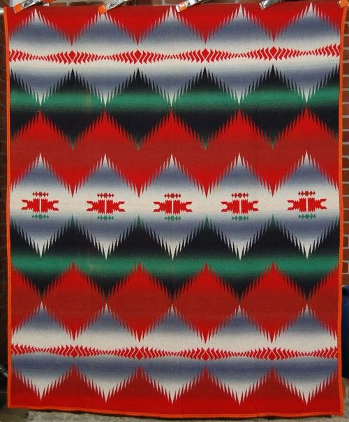 OUTSTANDING Vintage 30s Beacon Ombre Antique Camp Trade Blanket 