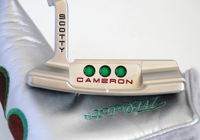 Customized Putter, Weights, Grip and Headcover