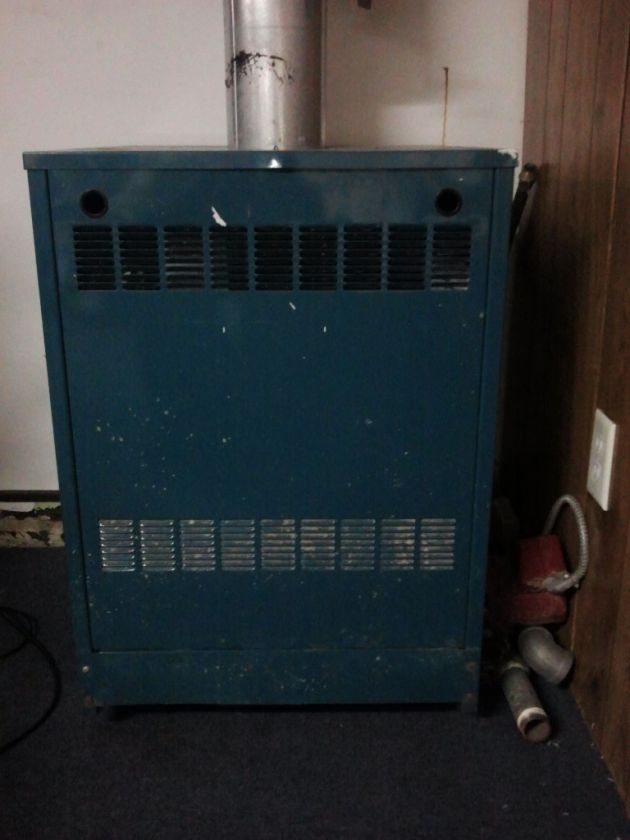 BURNHAM LOW PRESSURE BOILER 164,000 BTU/HR NATURAL GAS NEW IN 2007 