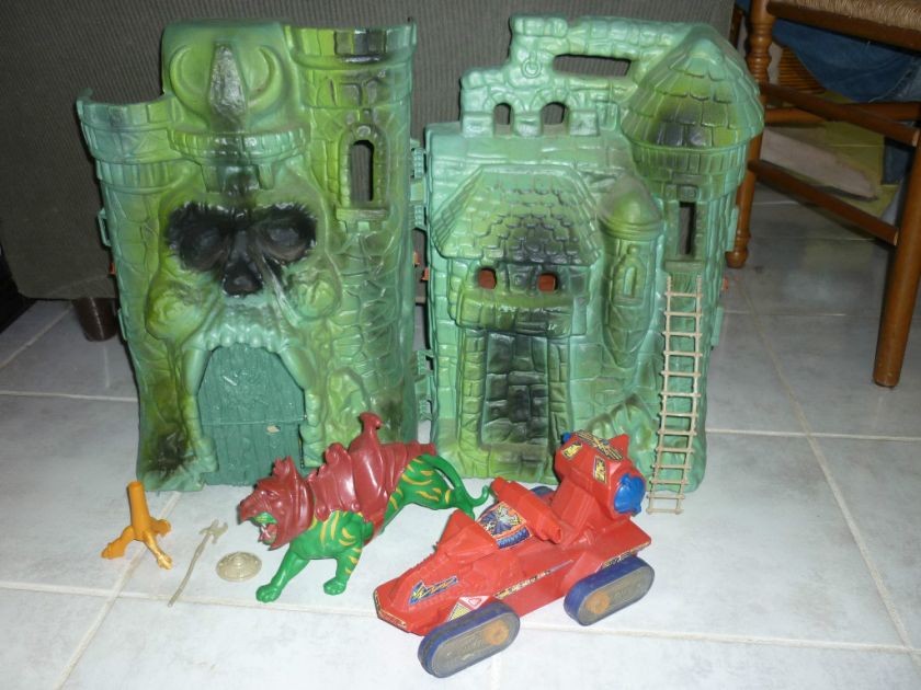   Grayskull/ Battle Cat/ Attak Trak  Vintage He Man Lot  Attack Track