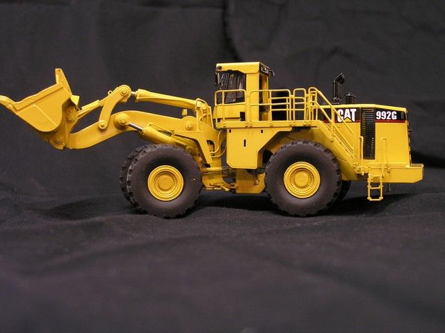 CAT 992G Wheel Loader 187 Scale Brass Classic Construction Models 