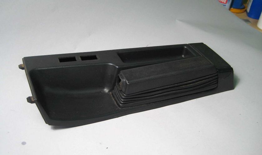 BMW E30 Rear Center Console 84 91 318i 318iC 325e 325i 325ix 325iC M3 