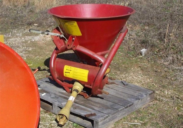   AGRITECH CORP 410 3 Point Fertilizer Spreader  Stock #U0002894  