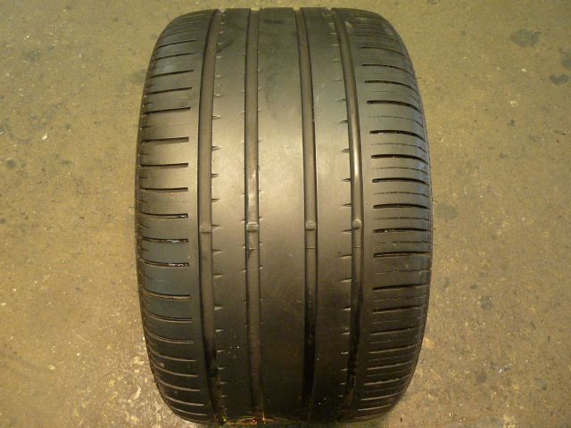 ONE NICE PIRELLI P ZERO ROSSO, 305/30/19, TIRE # 32219  