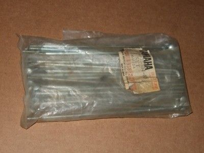 YAMAHA NOS   REAR SPOKE SET   TX XS500 650   1970 77  